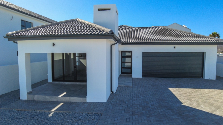 3 Bedroom Property for Sale in Sandy Point Beach Estate Western Cape